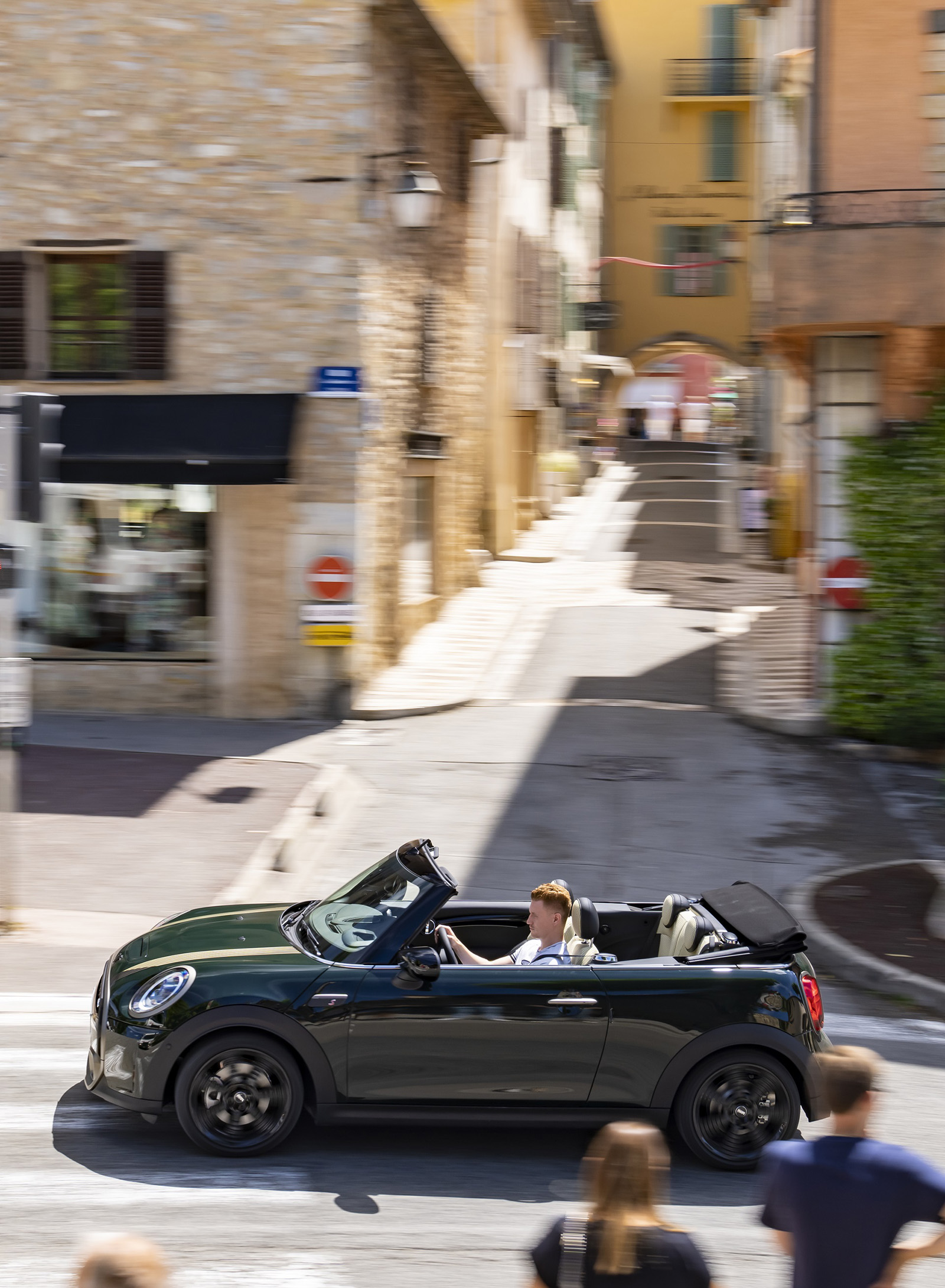2023 MINI Cooper S Convertible Resolute Edition Side Wallpapers #25 of 67