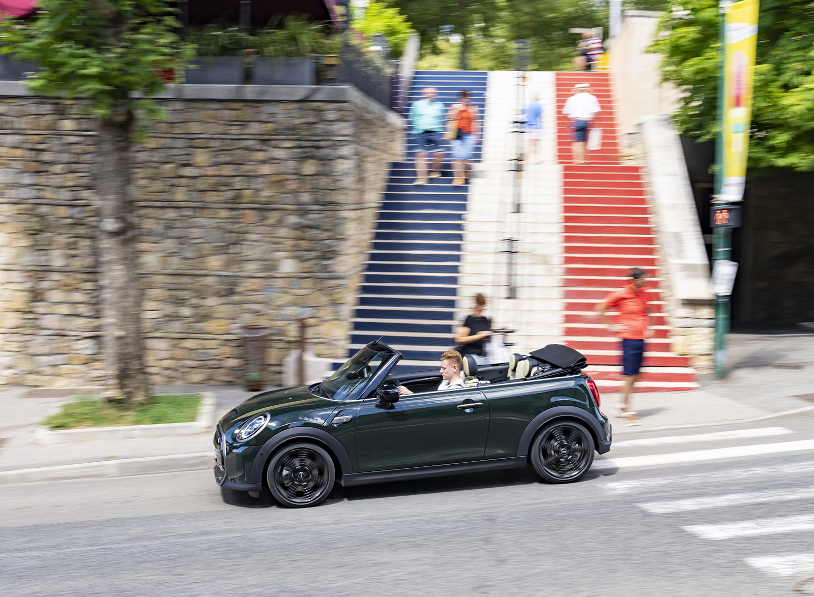 2023 MINI Cooper S Convertible Resolute Edition Side Wallpapers  #28 of 67