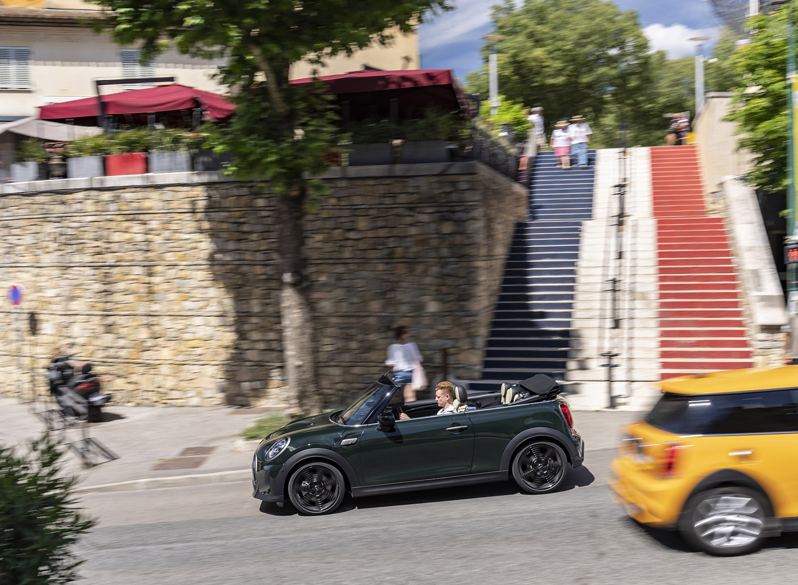 2023 MINI Cooper S Convertible Resolute Edition Side Wallpapers #31 of 67
