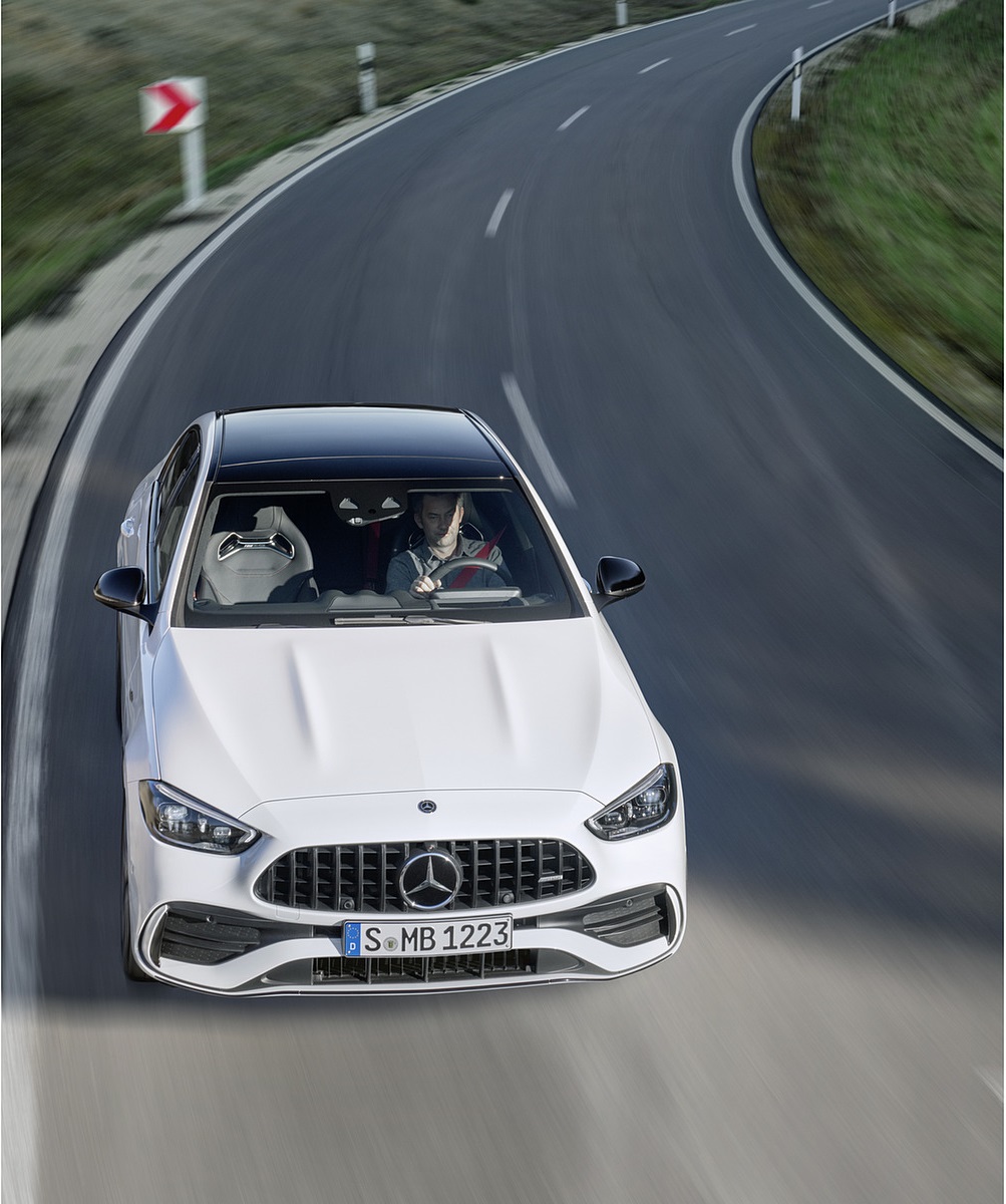2023 Mercedes-AMG C 43 4MATIC (Color: Opalite White) Front Wallpapers (5)