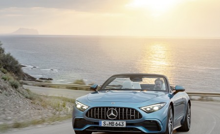 2023 Mercedes-AMG SL 43 (Color: Hyperblue Metallic) Front Wallpapers 450x275 (12)