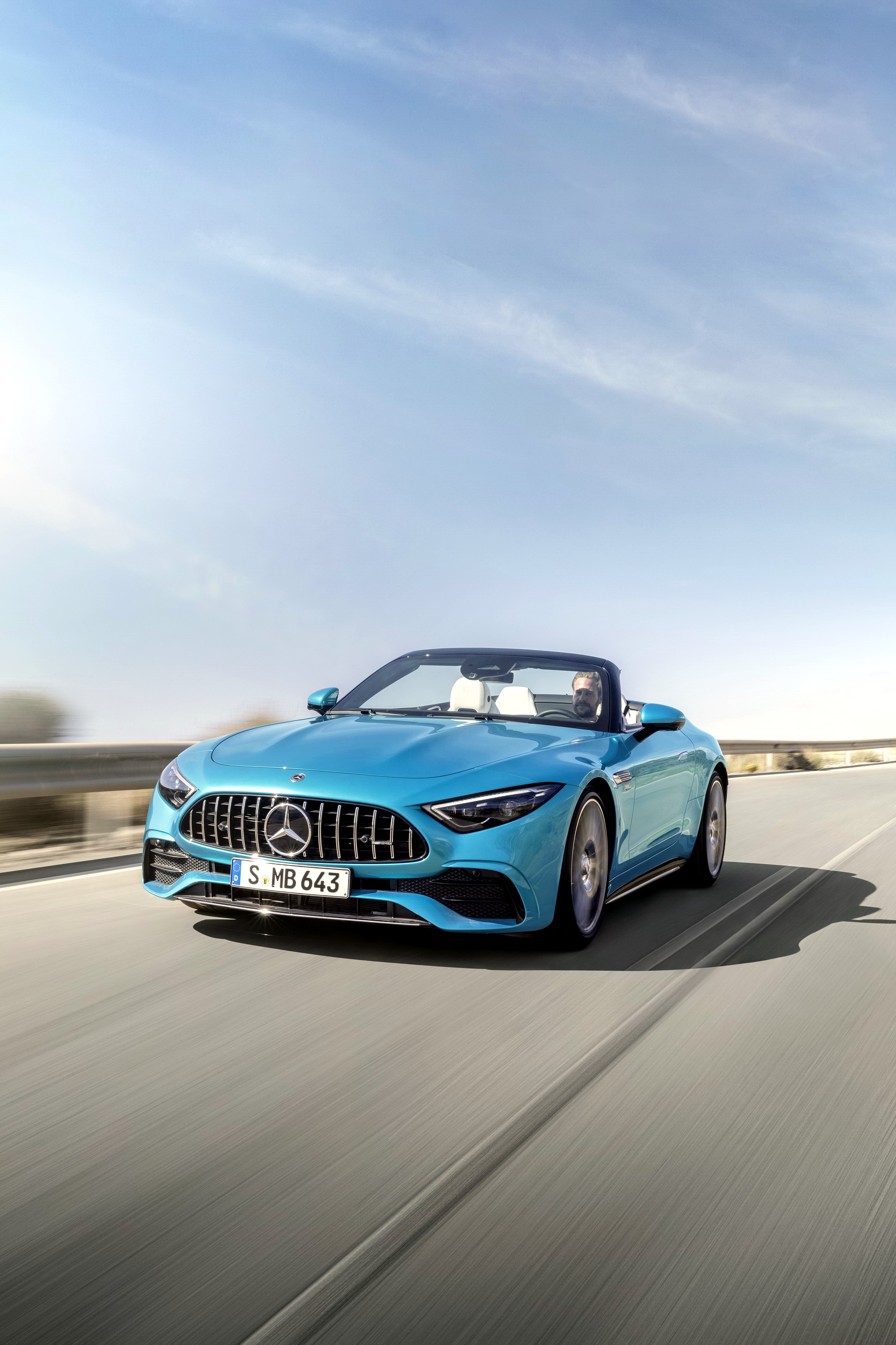 2023 Mercedes-AMG SL 43 (Color: Hyperblue Metallic) Front Wallpapers (6)