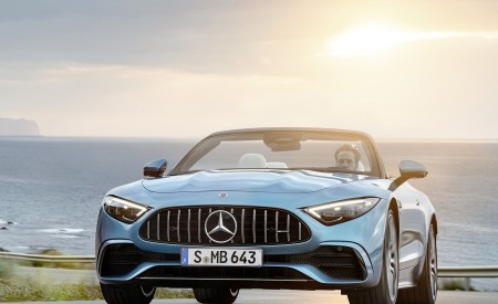 2023 Mercedes-AMG SL 43 (Color: Hyperblue Metallic) Front Wallpapers 450x275 (13)