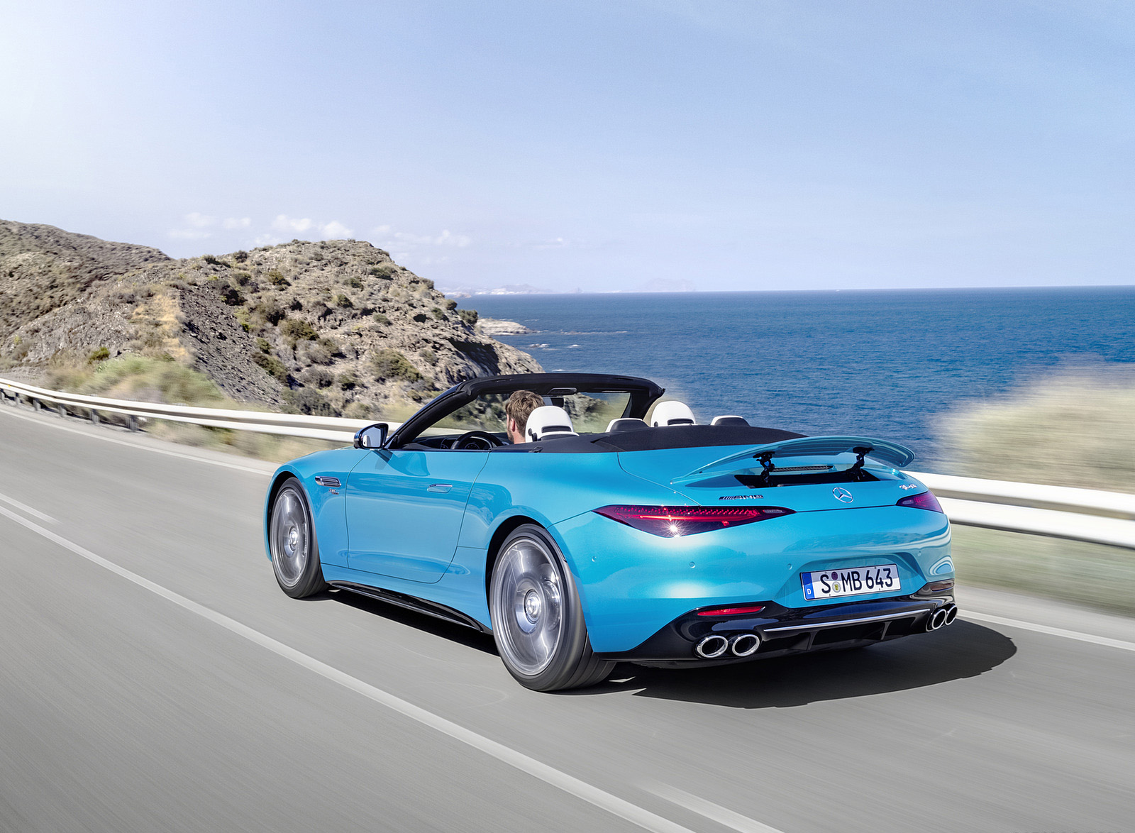 2023 Mercedes-AMG SL 43 (Color: Hyperblue Metallic) Rear Three-Quarter Wallpapers (4)