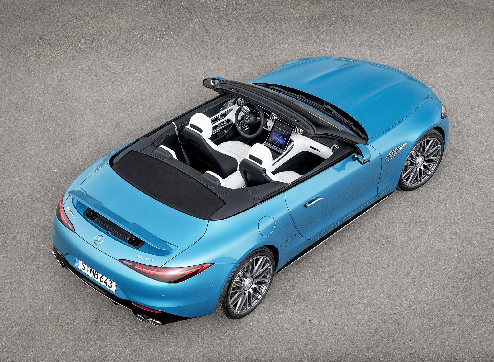 2023 Mercedes-AMG SL 43 (Color: Hyperblue Metallic) Top Wallpapers #30 of 43