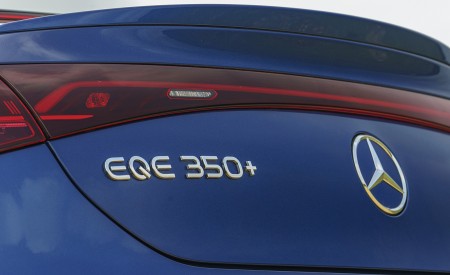 2023 Mercedes-Benz EQE 350+ (UK-Spec) Badge Wallpapers 450x275 (37)