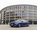 2023 Mercedes-Benz EQE 500 AMG Line 4MATIC (Color: Spectral Blue) Front Three-Quarter Wallpapers 150x120 (11)