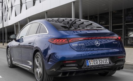 2023 Mercedes-Benz EQE 500 AMG Line 4MATIC (Color: Spectral Blue) Rear Three-Quarter Wallpapers 450x275 (3)