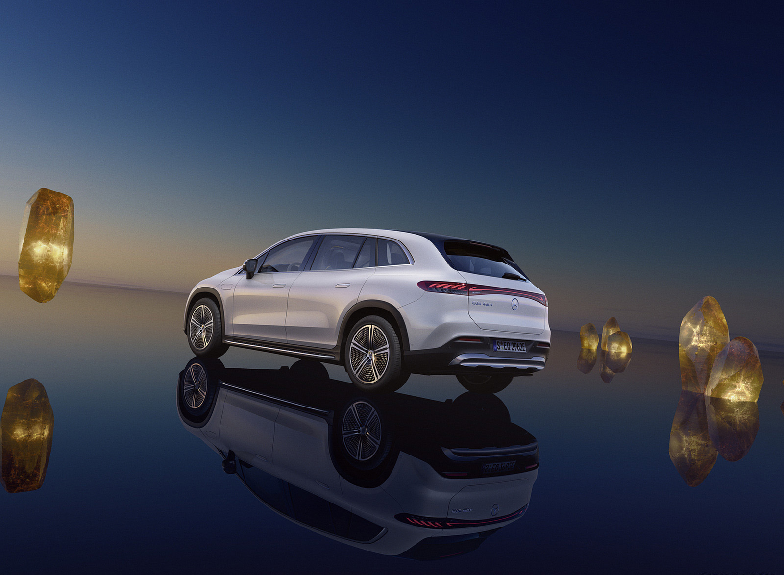 Мерседес EQS SUV 2023