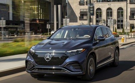 2023 Mercedes-Benz EQS SUV 580 4MATIC AMG Line (Color: Sodalite Blue) Front Wallpapers 450x275 (177)