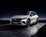 2023 Mercedes-Benz EQS SUV AMG Line (Color: Diamond White) Front Three-Quarter Wallpapers 150x120