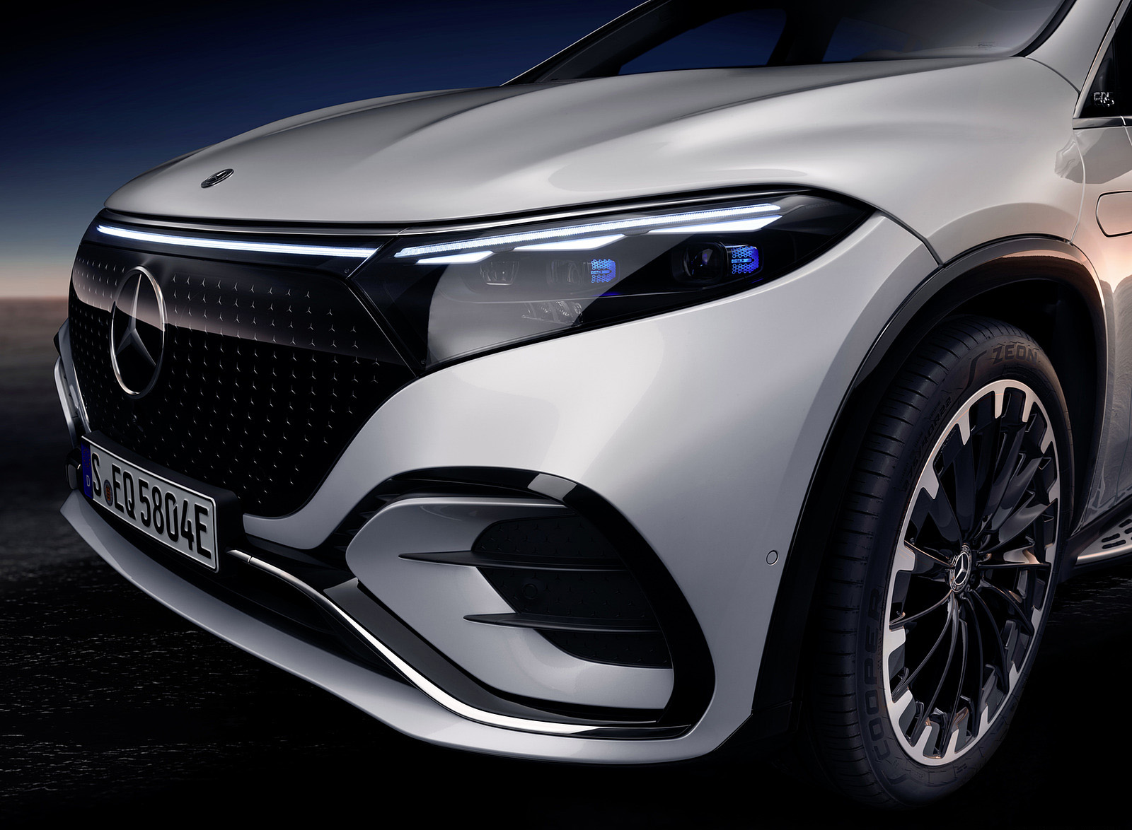 2023 Mercedes-Benz EQS SUV AMG Line (Color: Diamond White) Headlight Wallpapers #76 of 212