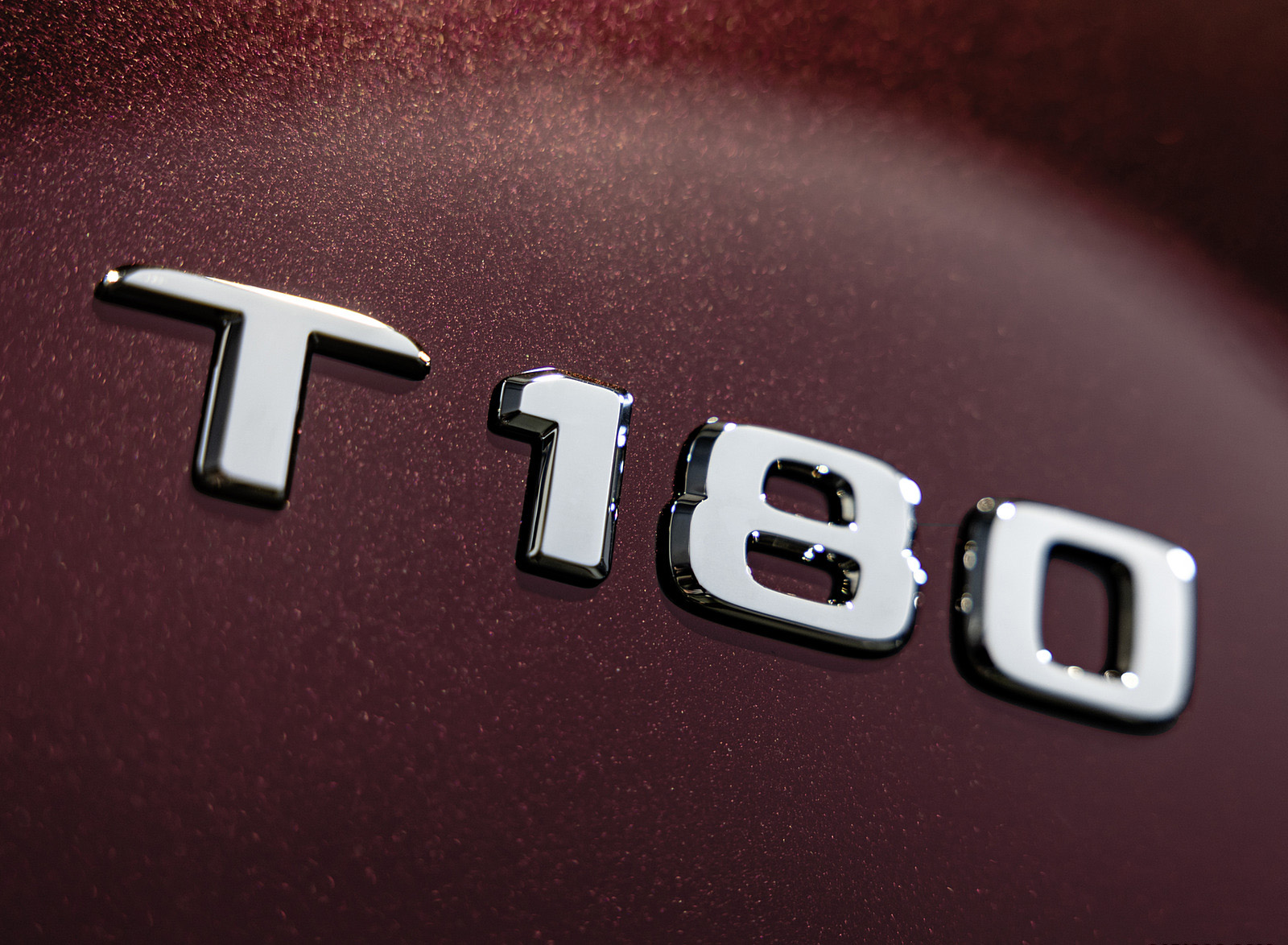 2023 Mercedes-Benz T-Class (Color: Rubellite Red Metallic) Badge Wallpapers #24 of 73