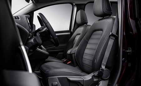 2023 Mercedes-Benz T-Class Interior Front Seats Wallpapers 450x275 (42)