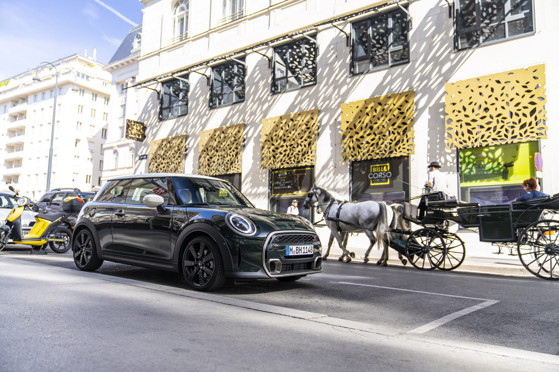 2023 Mini Cooper S Resolute Edition Front Three-Quarter Wallpapers #6 of 58