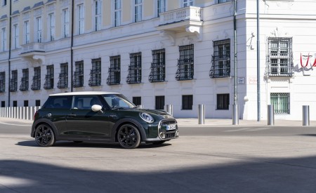 2023 Mini Cooper S Resolute Edition Side Wallpapers 450x275 (3)