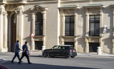 2023 Mini Cooper S Resolute Edition Side Wallpapers  450x275 (33)