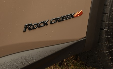 2023 Nissan Pathfinder Rock Creek Badge Wallpapers  450x275 (18)