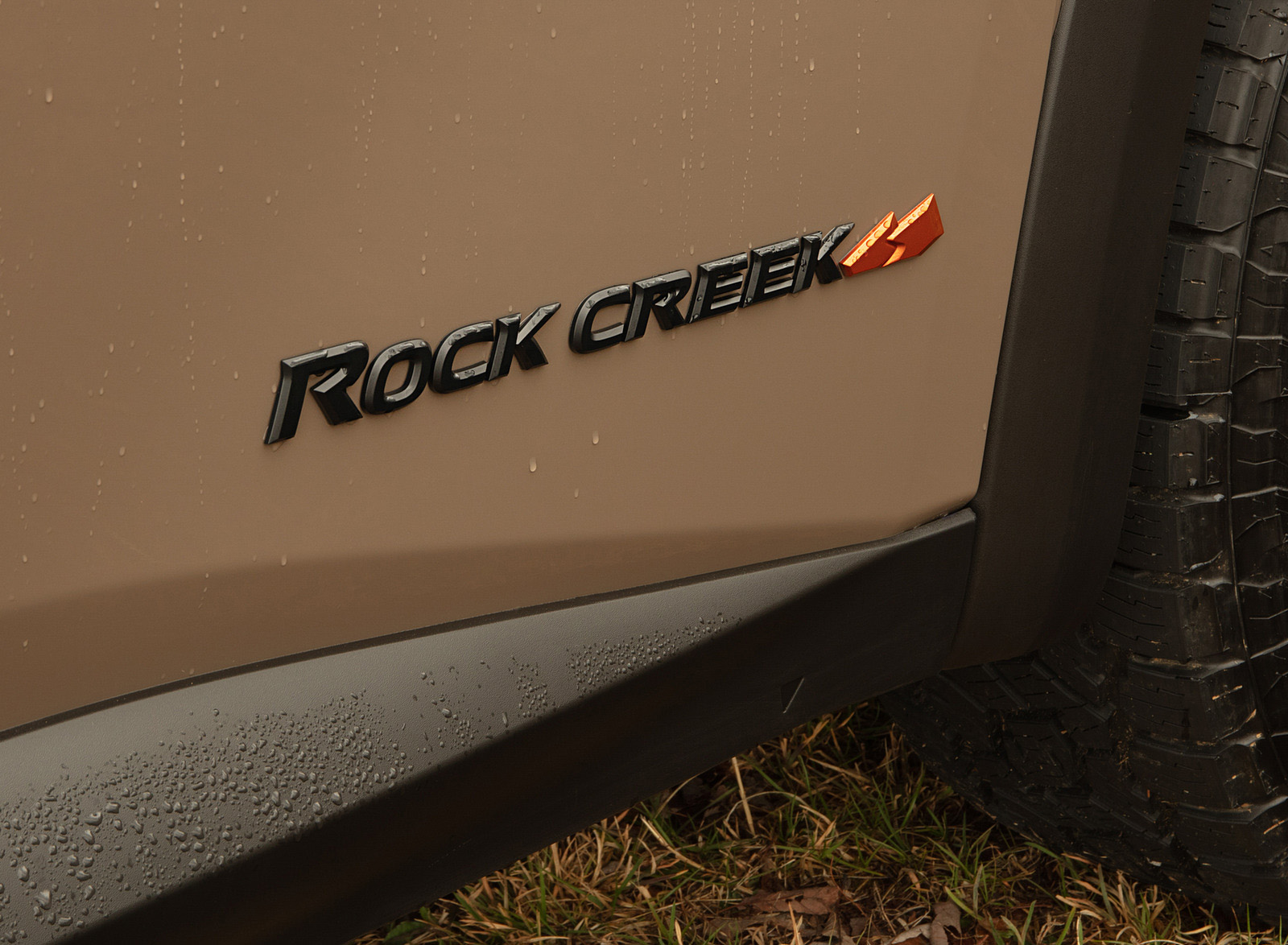 2023 Nissan Pathfinder Rock Creek Badge Wallpapers  #18 of 27