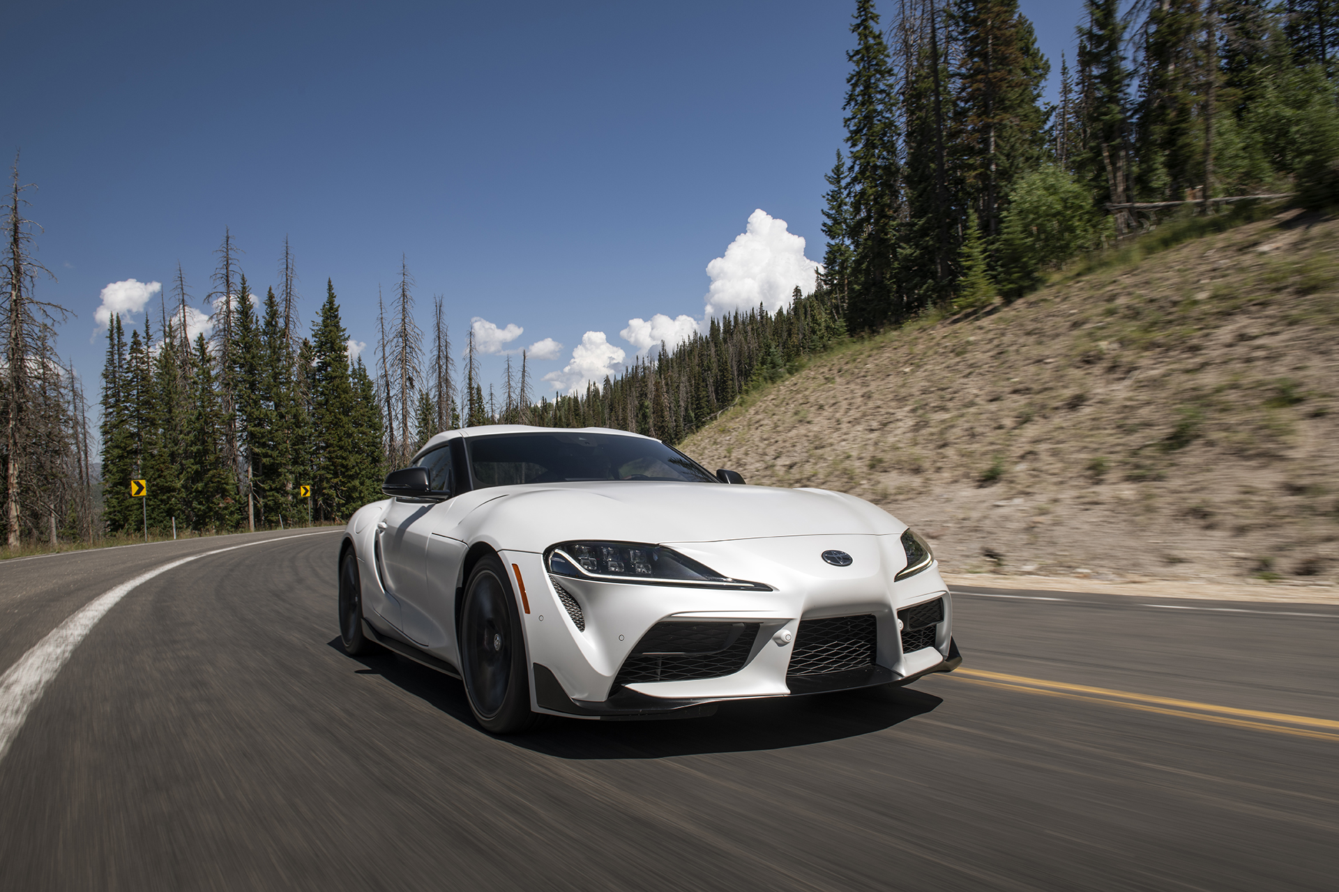 2023 Toyota GR Supra A91-MT Edition (Color: Burnout) Front Three-Quarter Wallpapers #48 of 153