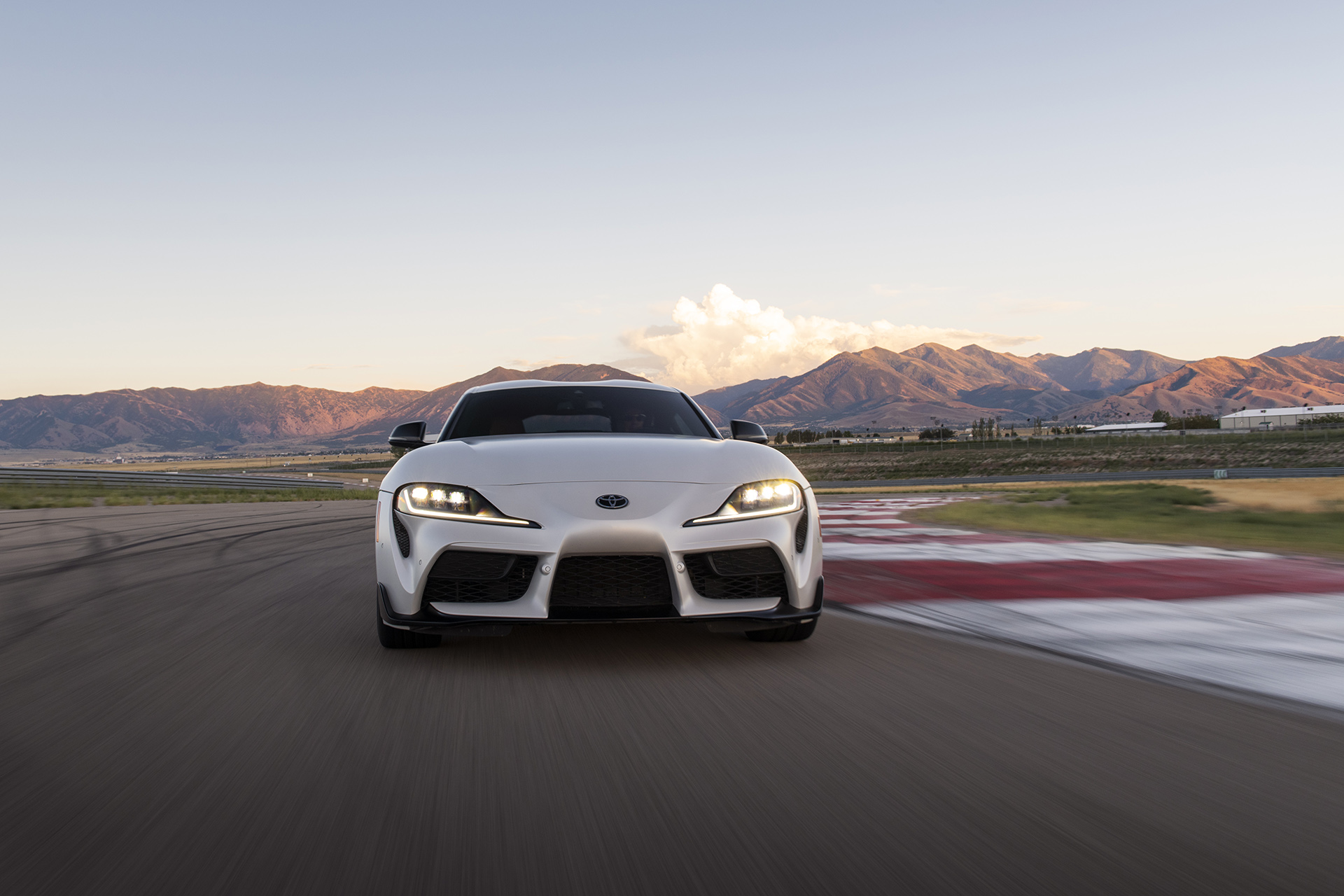 2023 Toyota GR Supra A91-MT Edition (Color: Burnout) Front Wallpapers #33 of 153