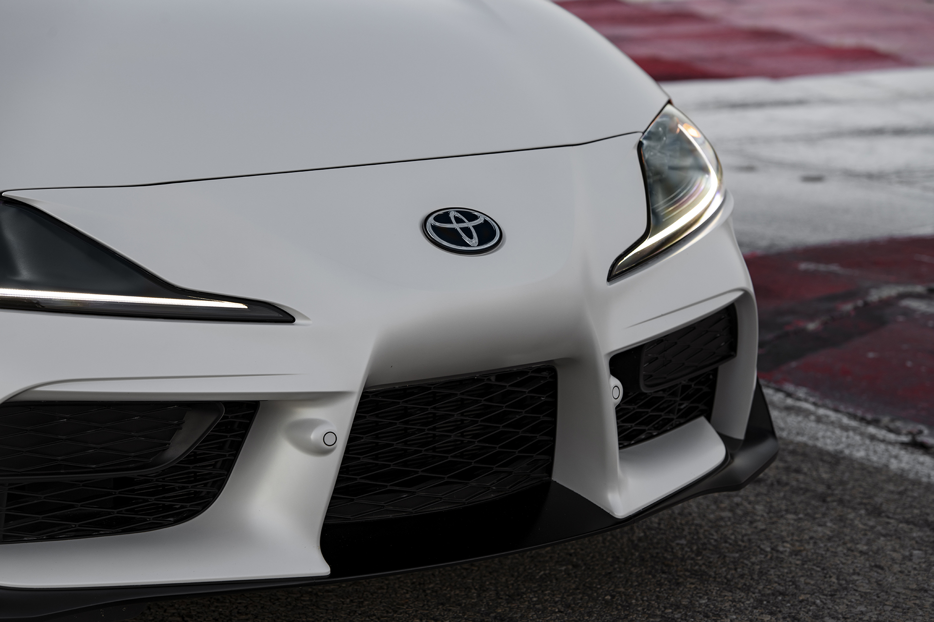 2023 Toyota GR Supra A91-MT Edition (Color: Burnout) Headlight Wallpapers #76 of 153