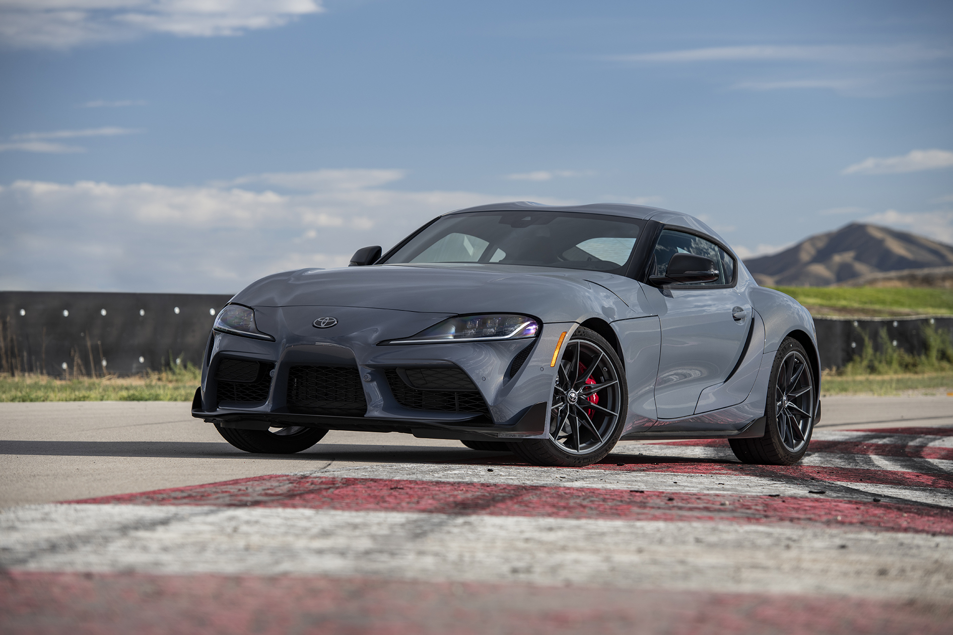 2023 Toyota GR Supra A91-MT Edition (Color: CU Later Grey) Front Three-Quarter Wallpapers #114 of 153