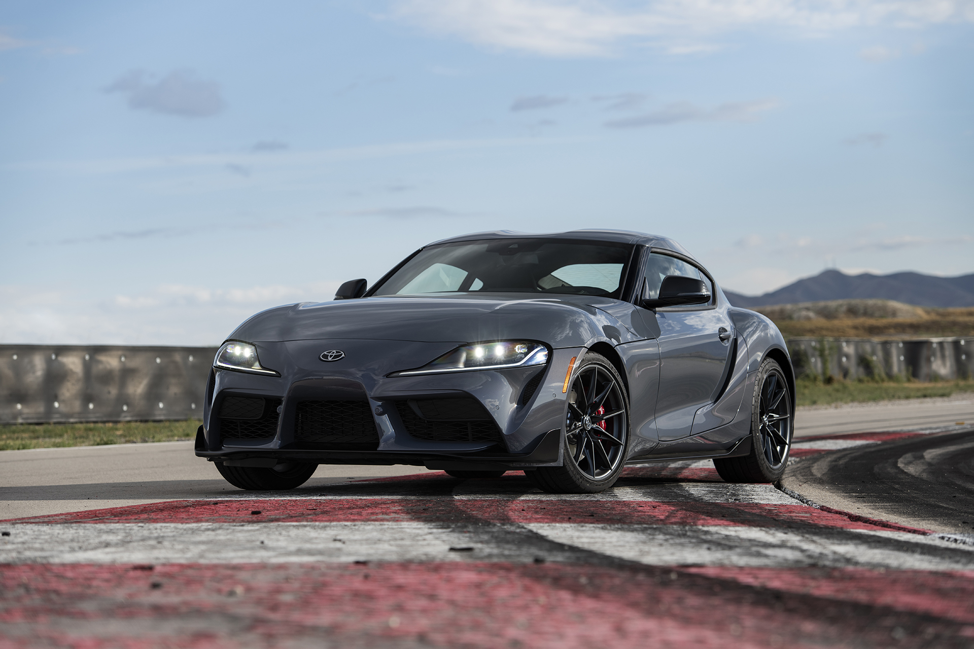 2023 Toyota GR Supra A91-MT Edition (Color: CU Later Grey) Front Three-Quarter Wallpapers #115 of 153