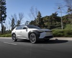 2023 Toyota bZ4X Limited FWD (Color: Elemental Silver Metallic) Front Three-Quarter Wallpapers 150x120 (51)