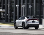 2023 Toyota bZ4X Limited FWD (Color: Elemental Silver Metallic) Rear Three-Quarter Wallpapers 150x120 (59)