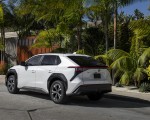 2023 Toyota bZ4X XLE FWD (Color: Wind Chill Pearl) Rear Three-Quarter Wallpapers 150x120 (56)