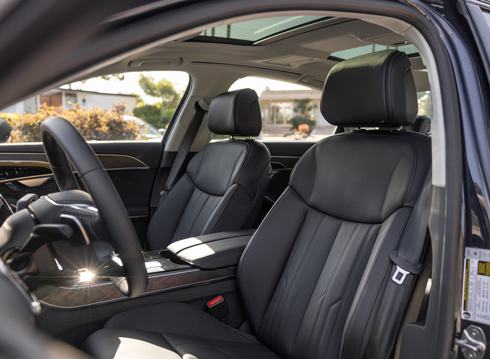 2022 Audi A8 (Color: Firmament Blue; US-Spec) Interior Front Seats Wallpapers #69 of 75
