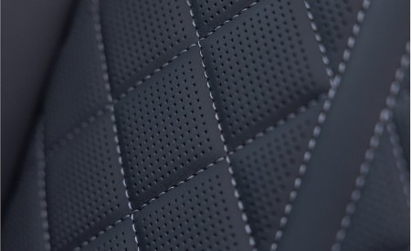 2022 Audi S8 (Color: Vesuvius Gray; US-Spec) Interior Seats Wallpapers 450x275 (73)