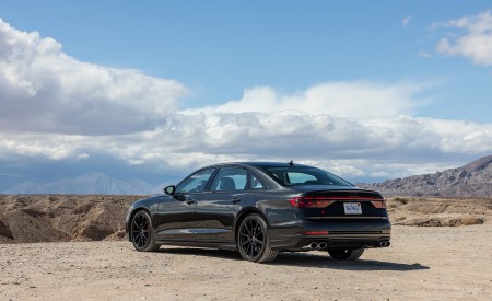 2022 Audi S8 (Color: Vesuvius Gray; US-Spec) Rear Three-Quarter Wallpapers 450x275 (21)