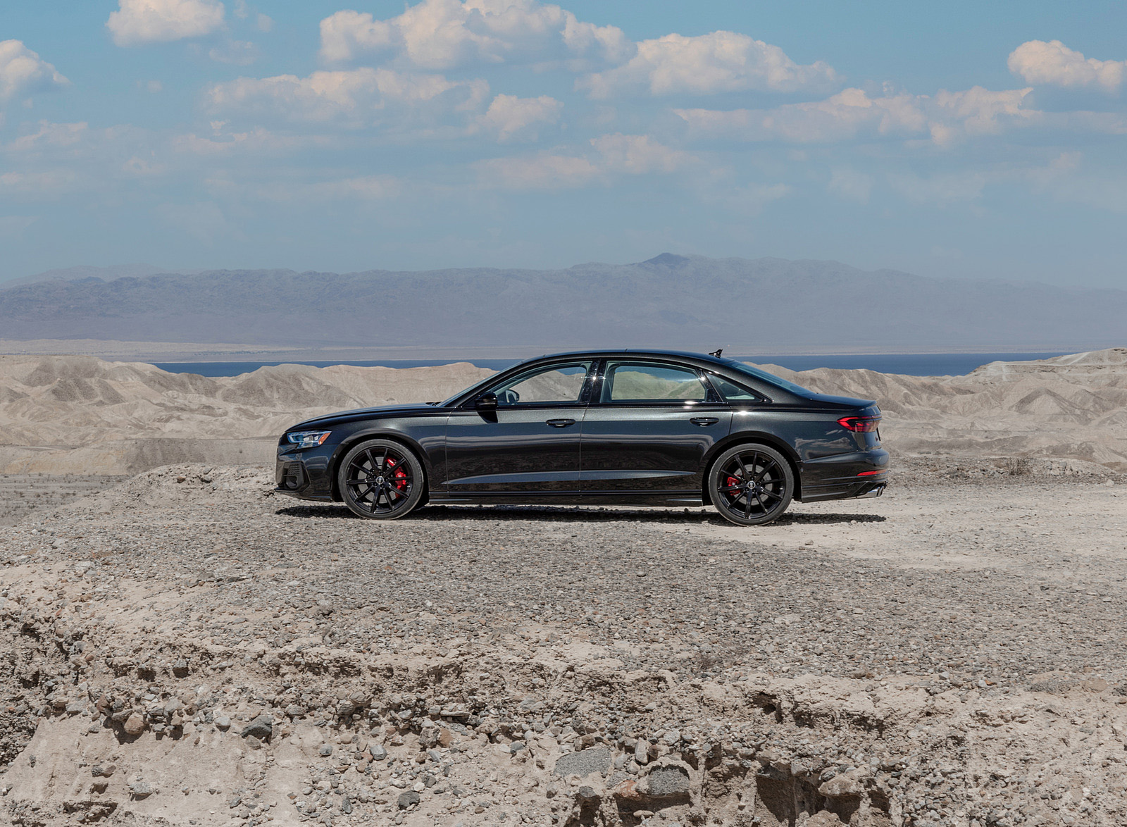 2022 Audi S8 (Color: Vesuvius Gray; US-Spec) Side Wallpapers #29 of 78