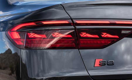 2022 Audi S8 (Color: Vesuvius Gray; US-Spec) Tail Light Wallpapers 450x275 (54)