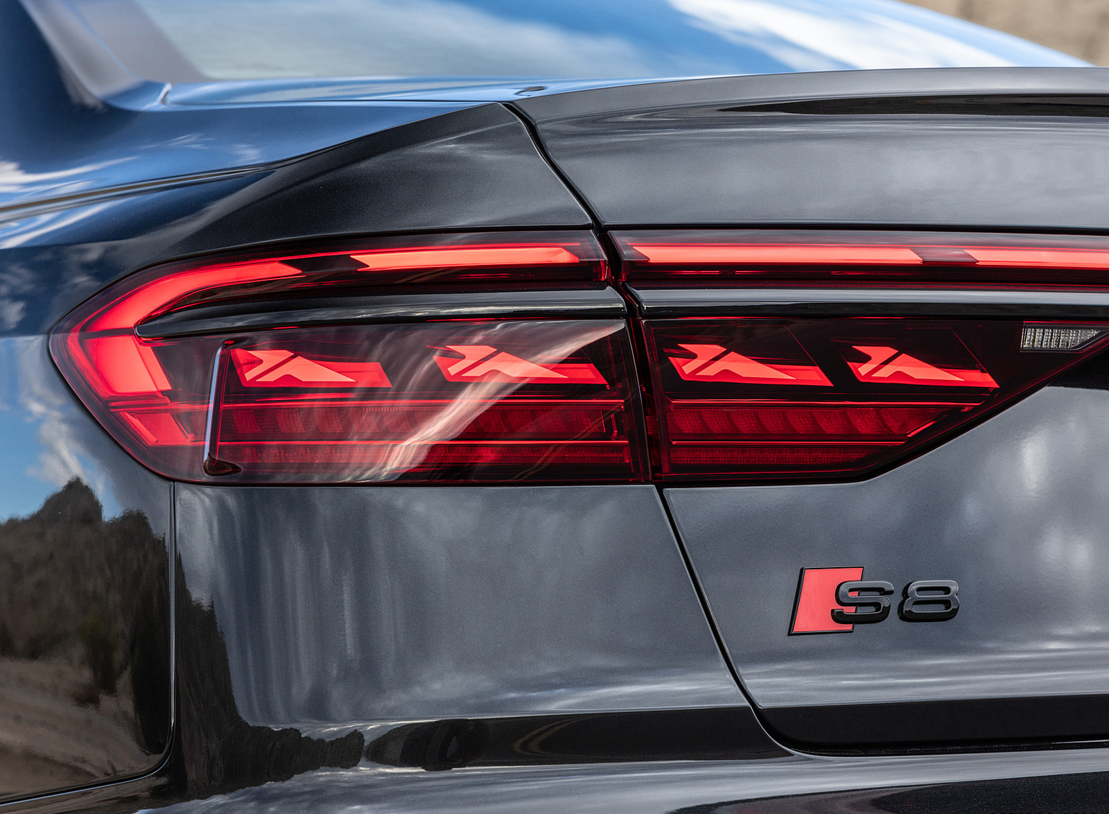 2022 Audi S8 (Color: Vesuvius Gray; US-Spec) Tail Light Wallpapers #54 of 78