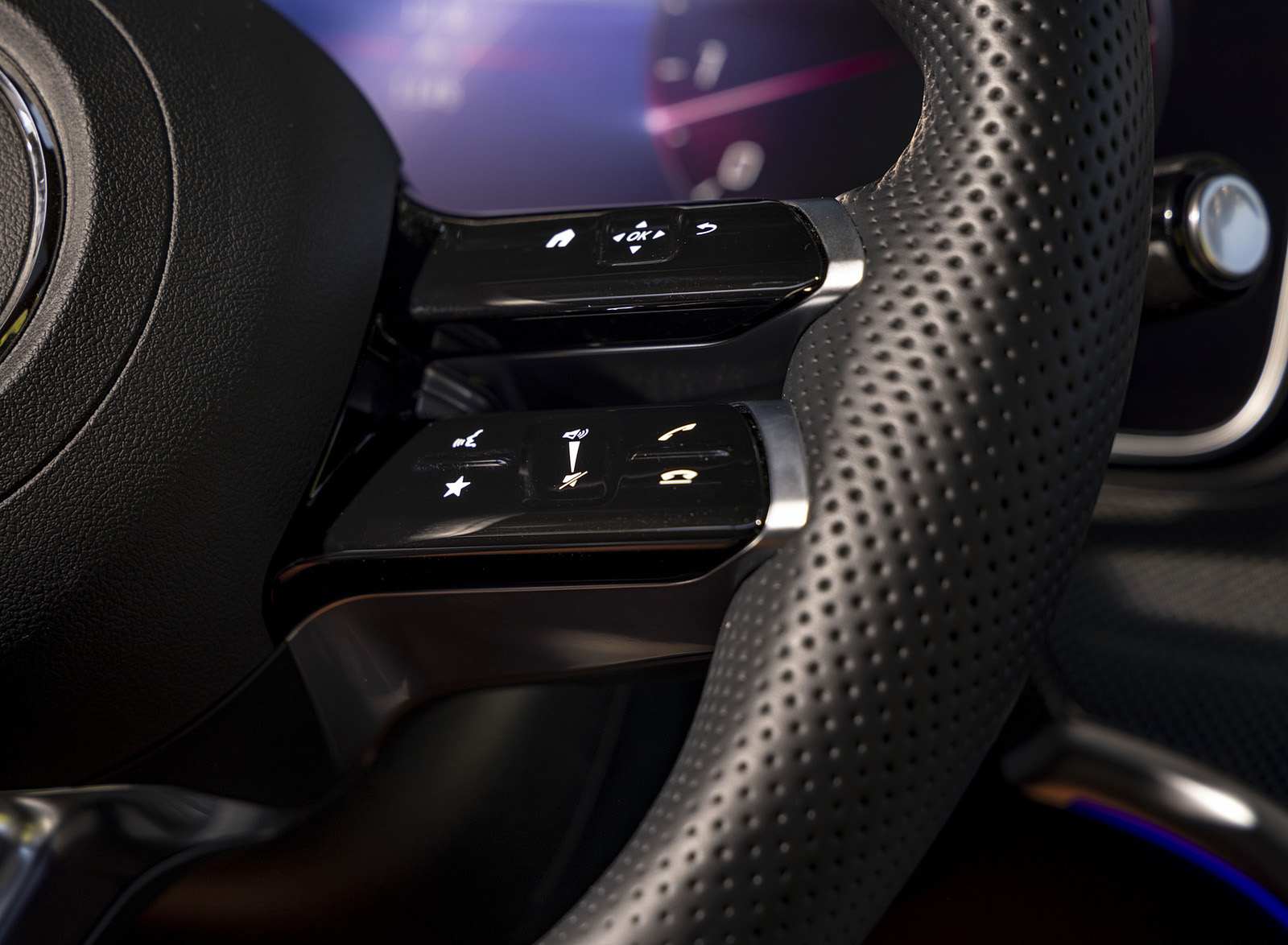 2022 Mercedes-Benz C-Class (US-Spec) Interior Steering Wheel Wallpapers #70 of 109