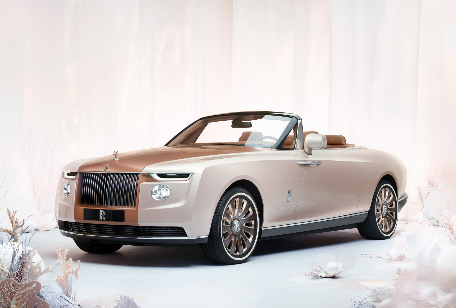 2022 Rolls-Royce Boat Tail Front Three-Quarter Wallpapers #35 of 65
