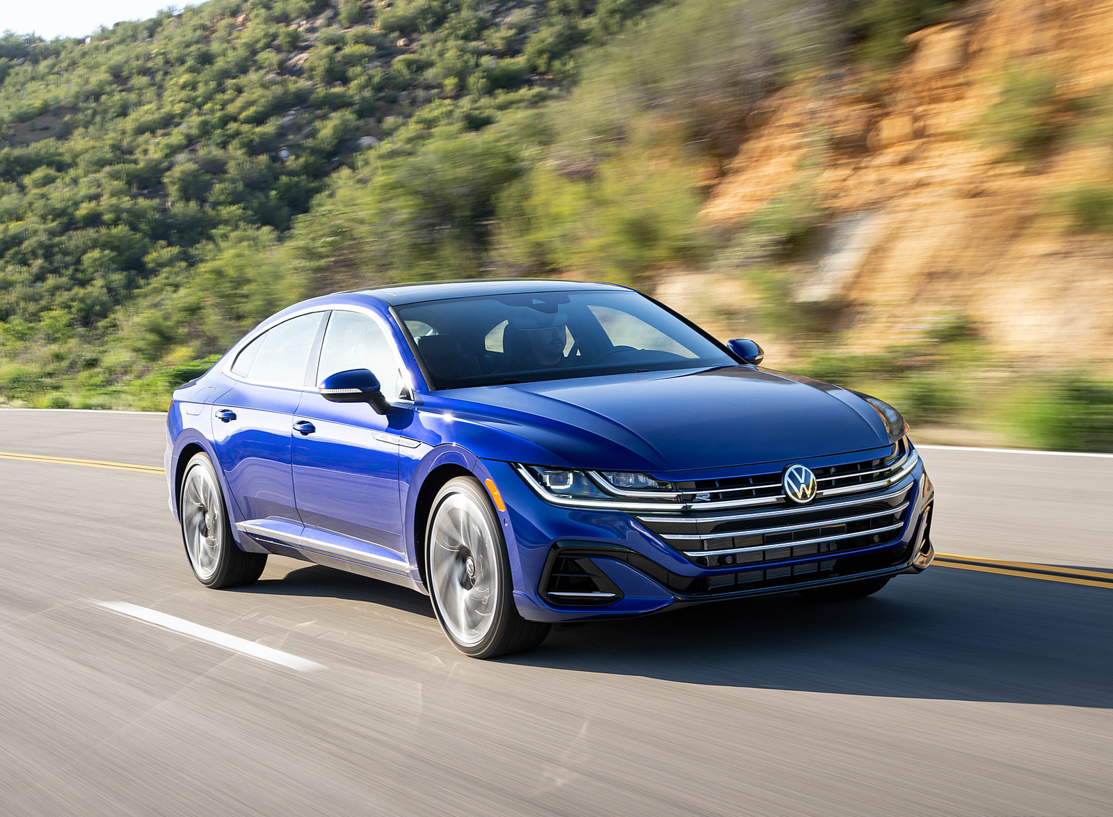 2022 Volkswagen Arteon Front Three-Quarter Wallpapers (1)