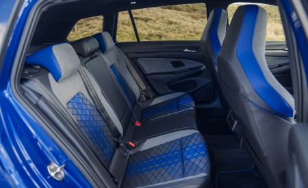 2022 Volkswagen Golf R Estate (UK-Spec) Interior Rear Seats Wallpapers 450x275 (37)