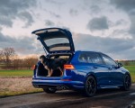 2022 Volkswagen Golf R Estate (UK-Spec) Rear Three-Quarter Wallpapers 150x120 (16)