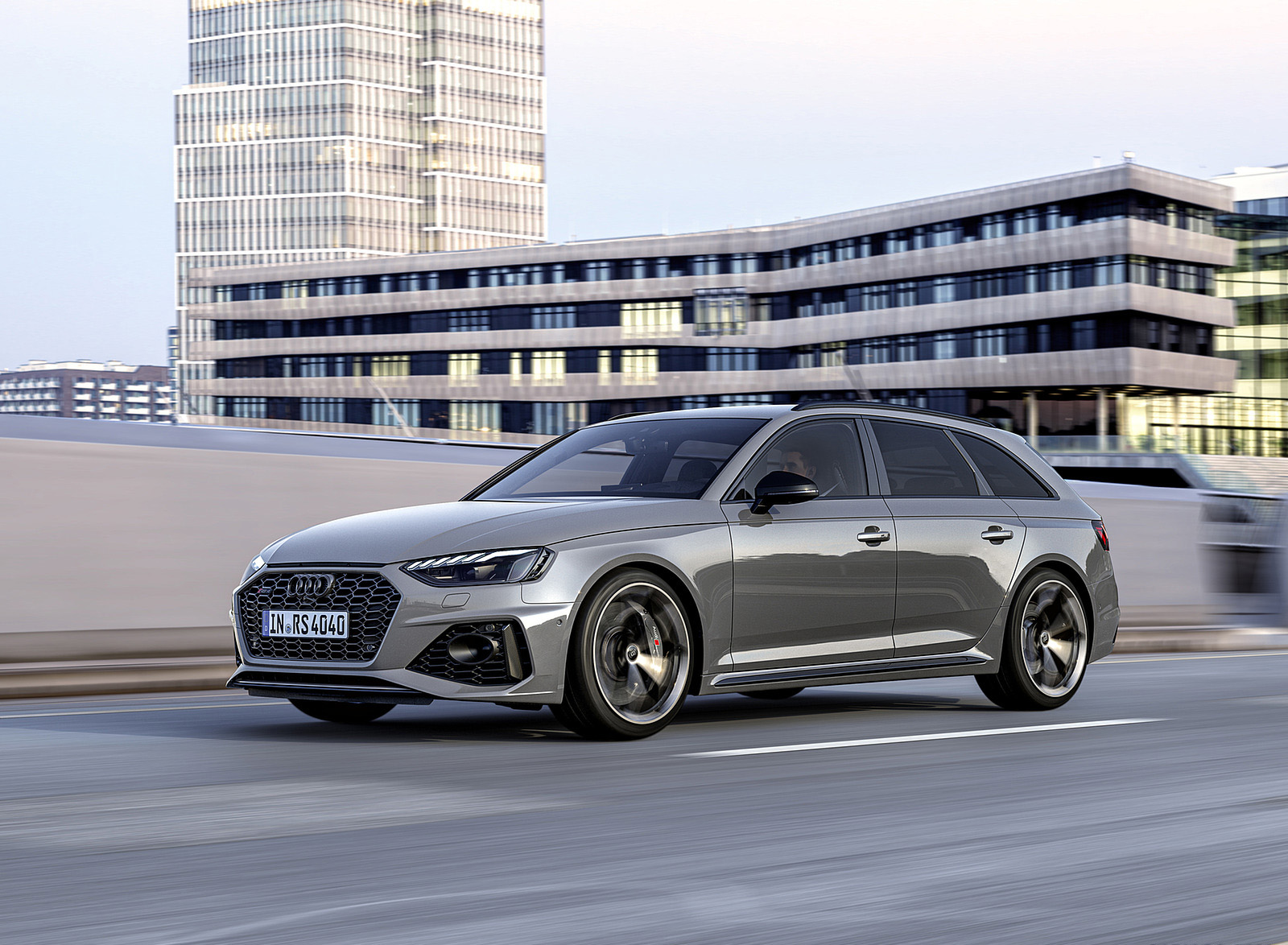 2023 Audi RS 4 Avant Competition Plus (Color: Nardo Grey) Front Three-Quarter Wallpapers (6)