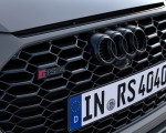 2023 Audi RS 4 Avant Competition Plus (Color: Nardo Grey) Grille Wallpapers 150x120 (21)