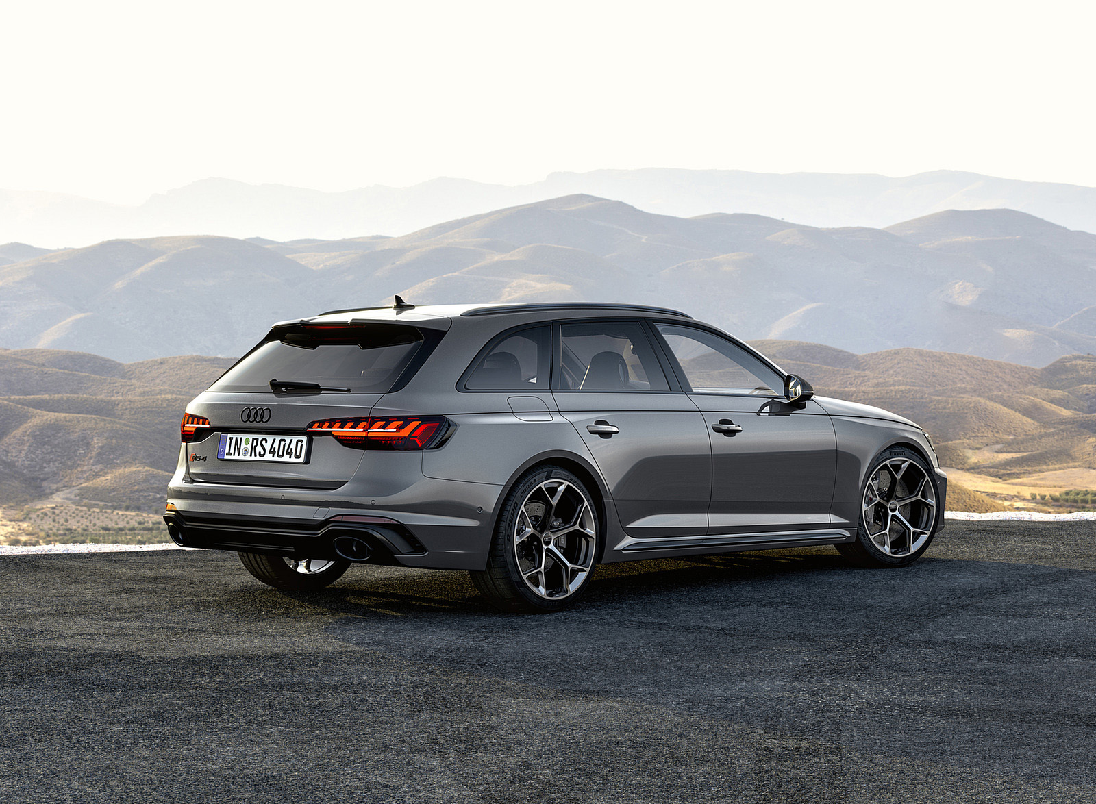 2023 Audi RS 4 Avant Competition Plus (Color: Nardo Grey) Rear Three-Quarter Wallpapers #17 of 48