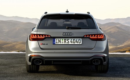 2023 Audi RS 4 Avant Competition Plus (Color: Nardo Grey) Rear Wallpapers 450x275 (19)