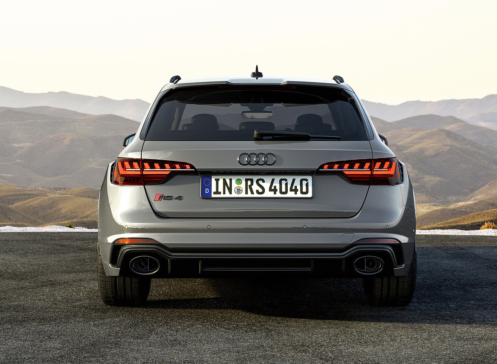 2023 Audi RS 4 Avant Competition Plus (Color: Nardo Grey) Rear Wallpapers #19 of 48
