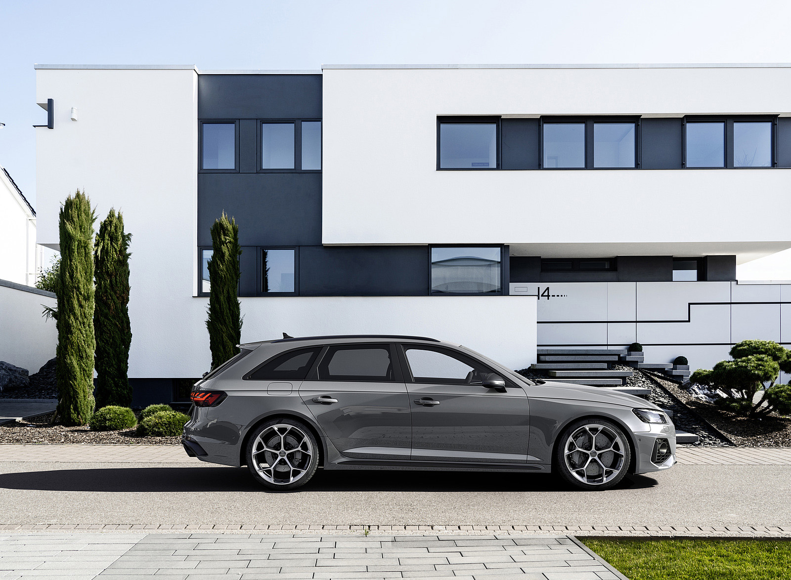 2023 Audi RS 4 Avant Competition Plus (Color: Nardo Grey) Side Wallpapers #10 of 48