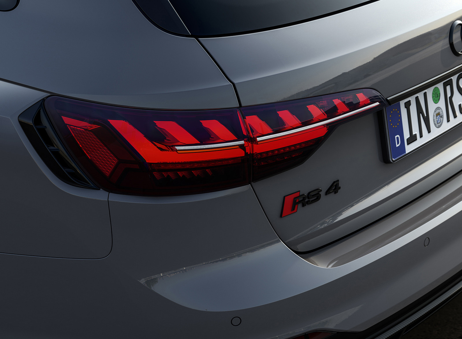 2023 Audi RS 4 Avant Competition Plus (Color: Nardo Grey) Tail Light Wallpapers #27 of 48
