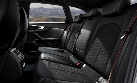 2023 Audi RS 4 Avant Competition Plus Interior Rear Seats Wallpapers 450x275 (32)